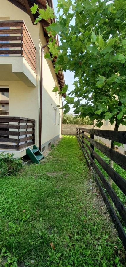 Apartament Comfort Primaverii Рышнов Экстерьер фото
